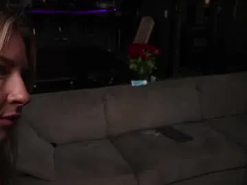 yueyue2003 – webcam model profile photo Image 4