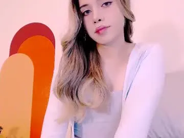 YoungSquad – webcam model profile photo Image 11