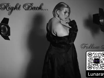 lesaismore – webcam model profile photo Image 16