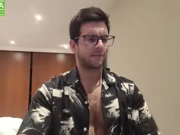 IORio2 – webcam model profile photo Image 2