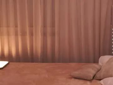 seahotseason – webcam model profile photo Image 11