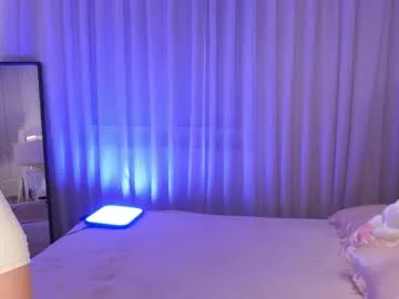 seahotseason – webcam model profile photo Image 16