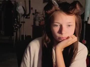 eliejay – webcam model profile photo Image 5