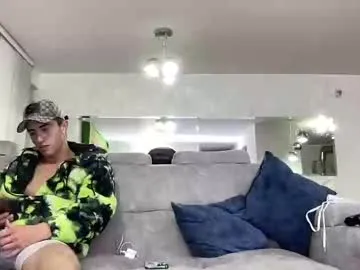 hina_porn – webcam model profile photo Image 3