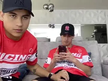 hina_porn – webcam model profile photo Image 7