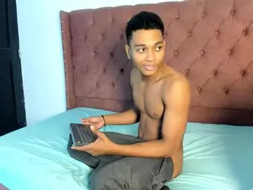 horny_goats – webcam model profile photo Image 15