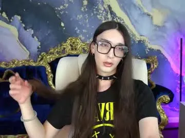 alonehazel – webcam model profile photo Image 12