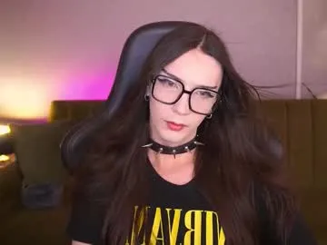 alonehazel – webcam model profile photo Image 9