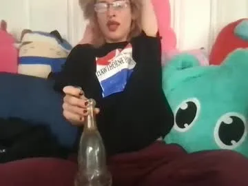 millemimi – webcam model profile photo Image 2