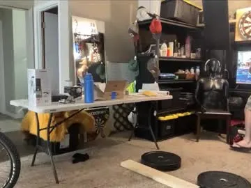 mon1_day – webcam model profile photo Image 9