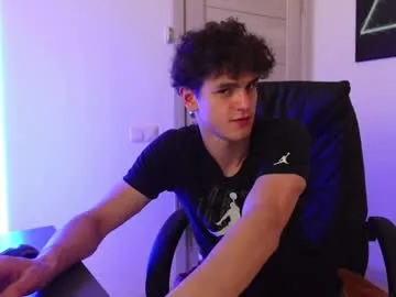 britguy6985 – webcam model profile photo Image 13