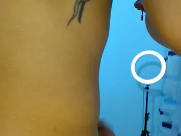 octavarium211 – webcam model profile photo Image 4