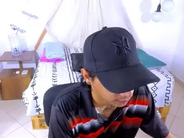 IORio2 – webcam model profile photo Image 14