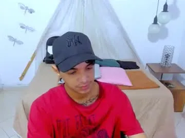 IORio2 – webcam model profile photo Image 5