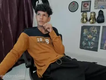 hina_porn – webcam model profile photo Image 16