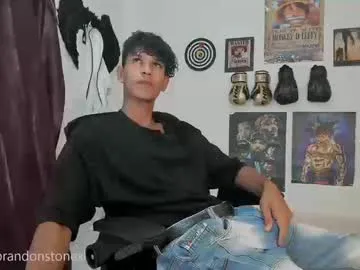 hina_porn – webcam model profile photo Image 17