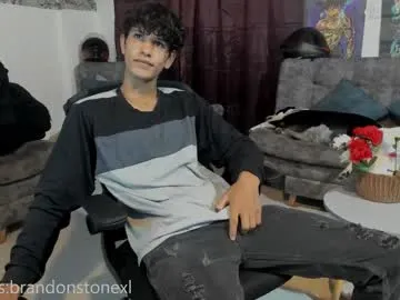 hina_porn – webcam model profile photo Image 8