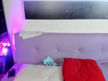 sigmasian – webcam model profile photo Image 7