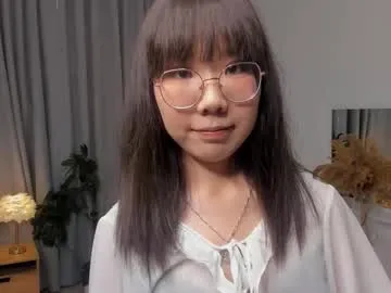 HopeHeaven – webcam model profile photo Image 2