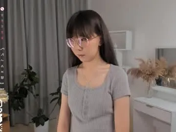 HopeHeaven – webcam model profile photo Image 3