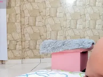 MAIMAI-club – webcam model profile photo Image 12