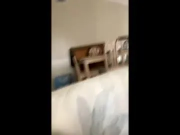 hina_porn – webcam model profile photo Image 6