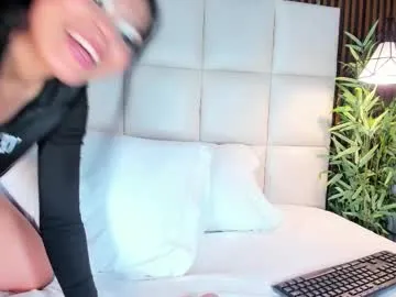 luckrose – webcam model profile photo Image 18