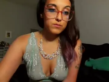 Bikergirl_97 – webcam model profile photo Image 4