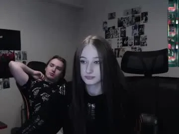 NaughtyInGlasses – webcam model profile photo Image 2