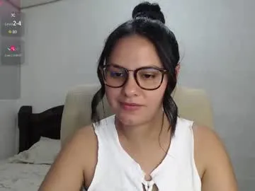 luna_alhara – webcam model profile photo Image 5