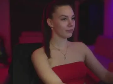 oops_my_english – webcam model profile photo Image 19