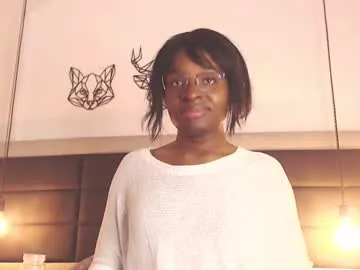 Allla – webcam model profile photo Image 12