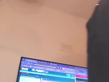 Allla – webcam model profile photo Image 17