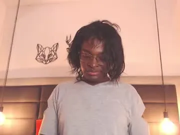 Allla – webcam model profile photo Image 18