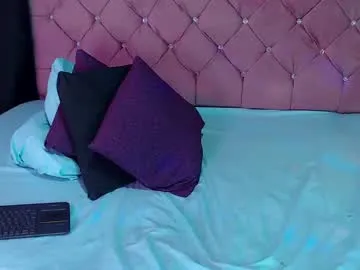 xunybany – webcam model profile photo Image 8