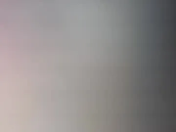 liz_grant – webcam model profile photo Image 3