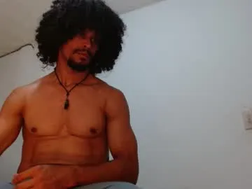 jucieLussie – webcam model profile photo Image 7