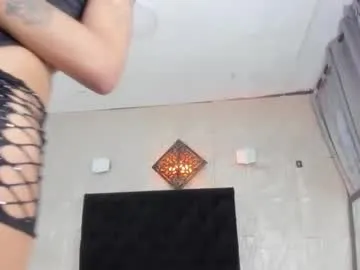 IORio2 – webcam model profile photo Image 18