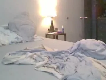 lucretiaburnaugh – webcam model profile photo Image 9