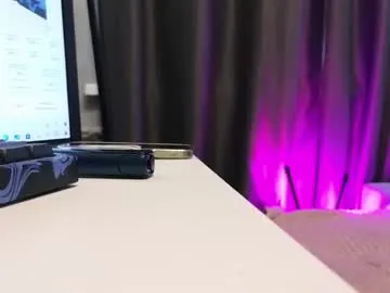 Blonde_sexy21 – webcam model profile photo Image 19