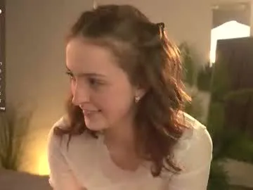 violett_gray – webcam model profile photo Image 17