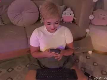 naomi_ravenn – webcam model profile photo Image 14