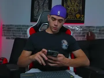 octavarium211 – webcam model profile photo Image 5