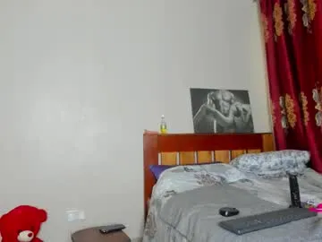 IORio2 – webcam model profile photo Image 17