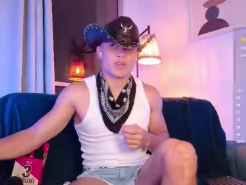 IORio2 – webcam model profile photo Image 19