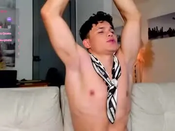 IORio2 – webcam model profile photo Image 4