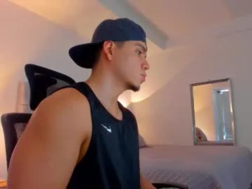 IORio2 – webcam model profile photo Image 13