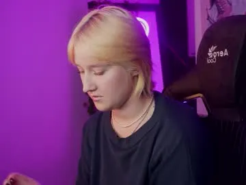 cindefucknrella – webcam model profile photo Image 6