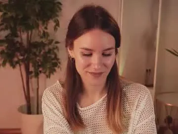 glorikitty – webcam model profile photo Image 10