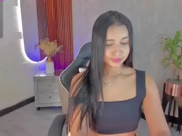 PinkyPai – webcam model profile photo Image 5